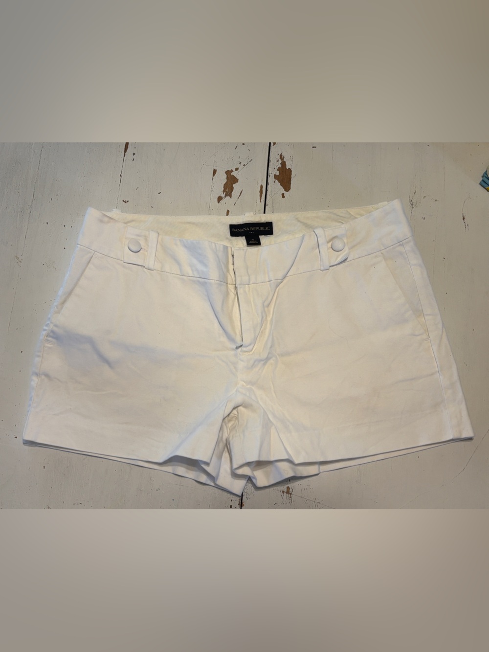Banana Republic White Women’s Shorts